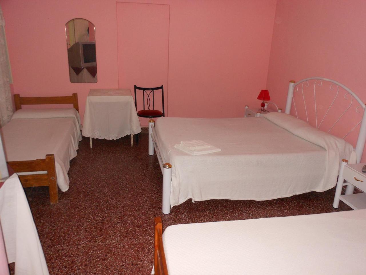 Hotel Los Robles Гуалегуайчу Номер фото